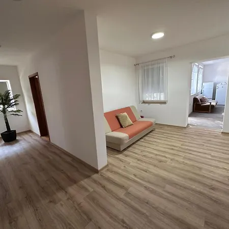 דירה Frangipani Vendeghaz